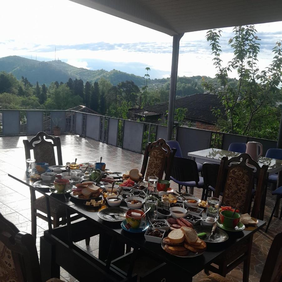 Belas House With Terrace Кутаиси Экстерьер фото